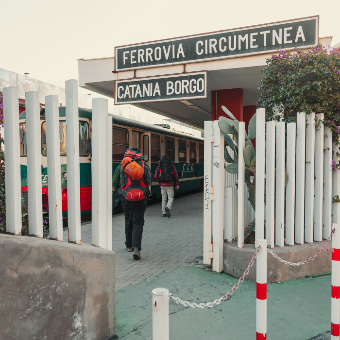 Linea 7000 - Il Sentiero Italia - Tappa 1 all'Etna