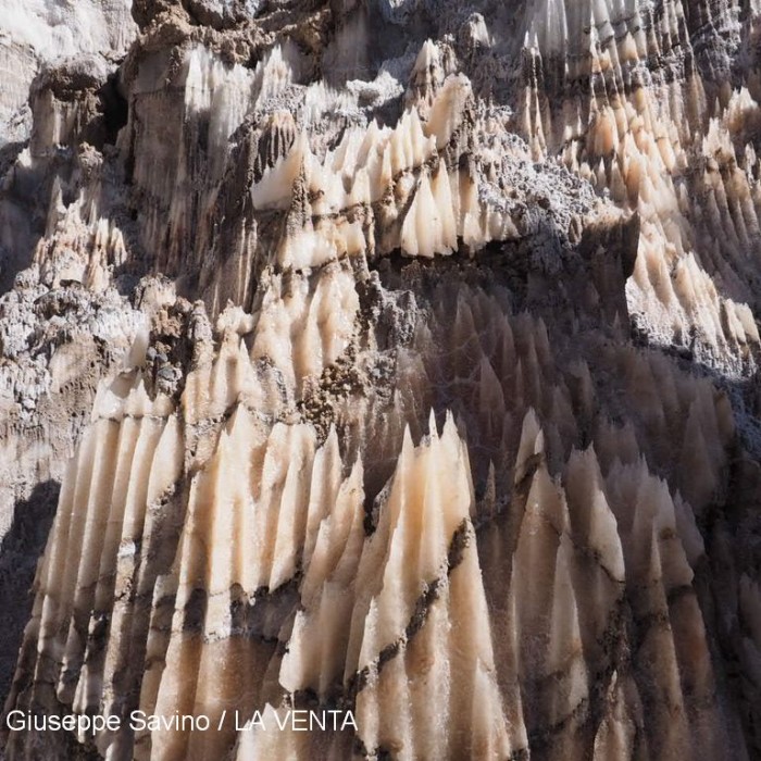 La Venta esplora le Grotte del Sale in Iran - es